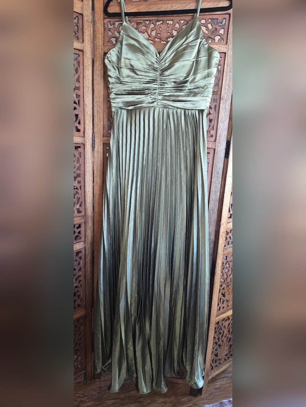 Rose God Olive Green Pleated Maxi Dress - Elegant Spaghetti Strap